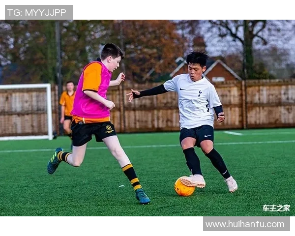 足球明星童子军的成长之路与梦想追逐之旅