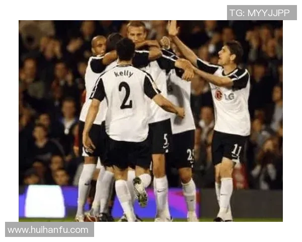 重庆足球队快攻战术解析与战绩提升的深度探讨 重庆足球队快攻战术解析与战绩提升的深度探讨